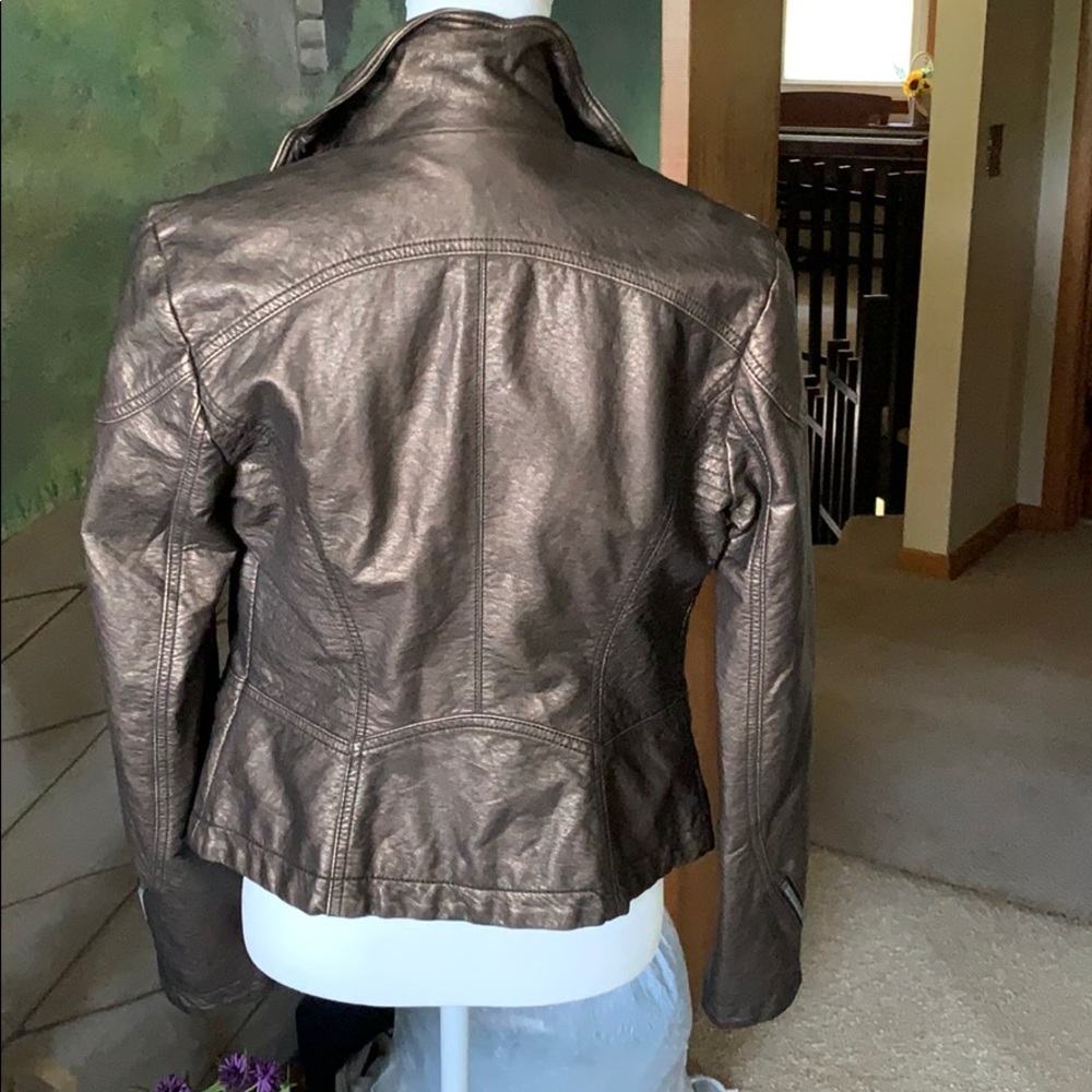 Leather jacket - Picture 3 of 4